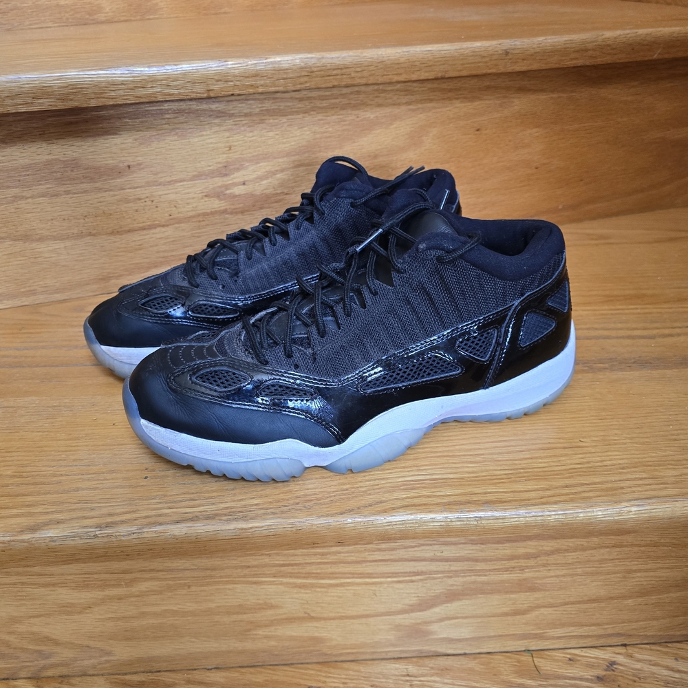 Nike Air Jordan 11 Retro Low IE Space Jam 2019. Size 9.5